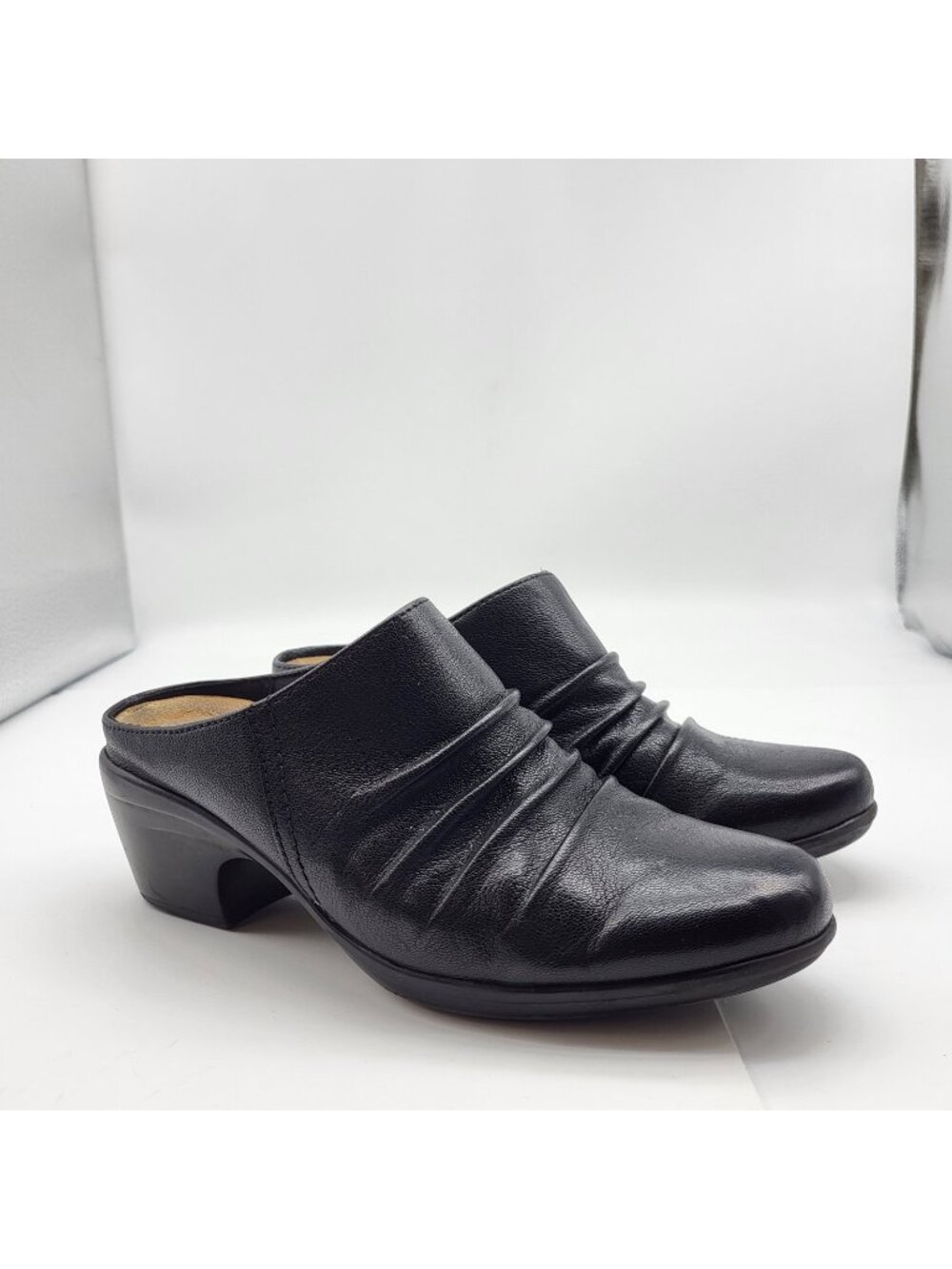 Clarks Emily Charm Mule Women’s 6 Black Ruched Leather Heeled Boho Cottagecore